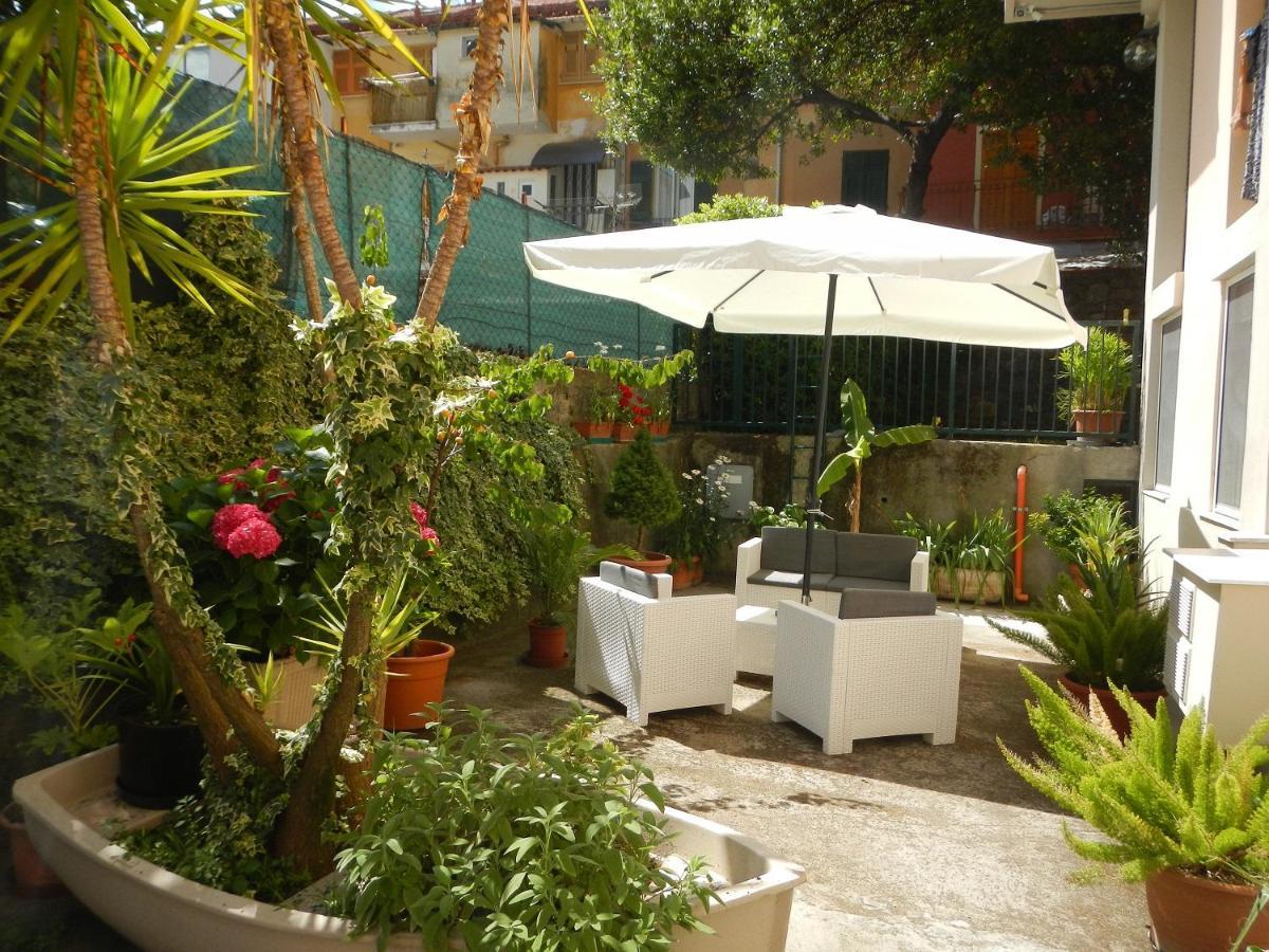 Hotel Miriam Sestri Levante Bagian luar foto