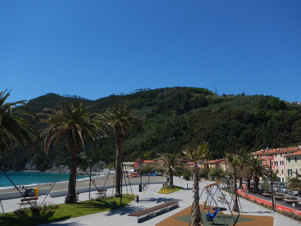 Hotel Miriam Sestri Levante Bagian luar foto