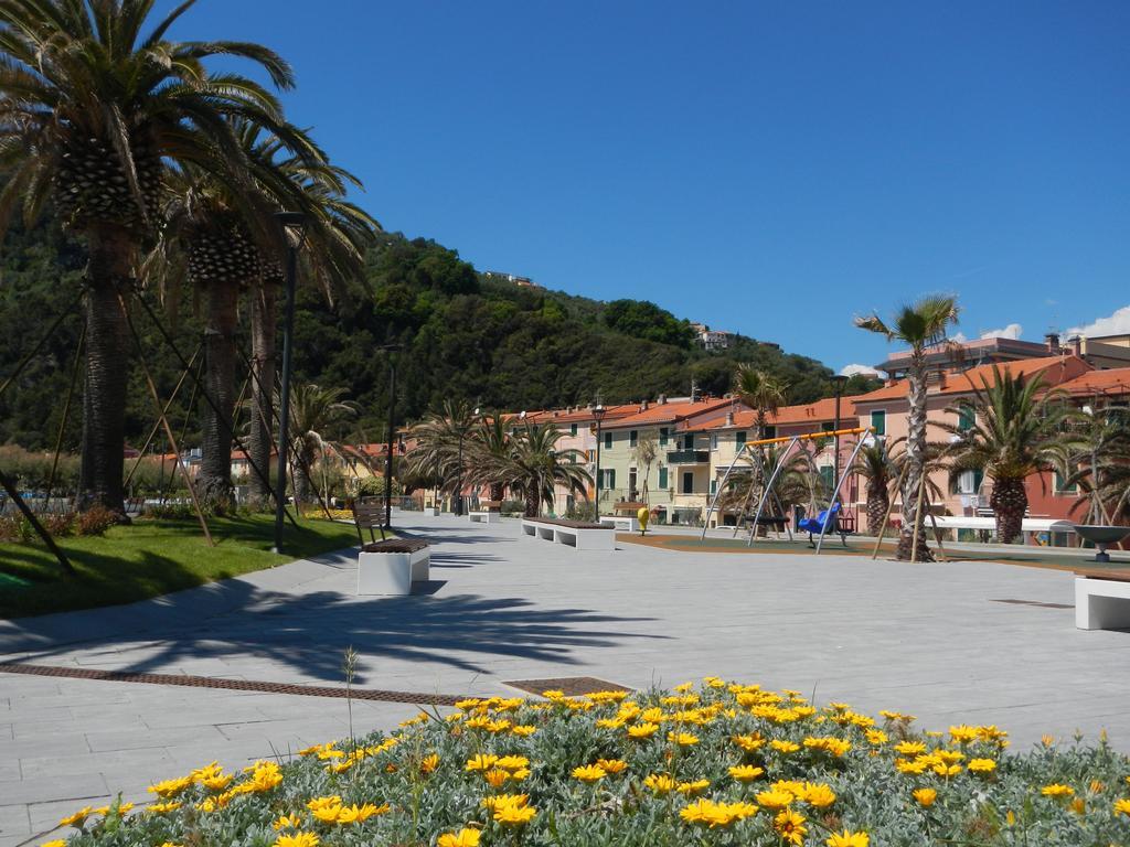 Hotel Miriam Sestri Levante Bagian luar foto