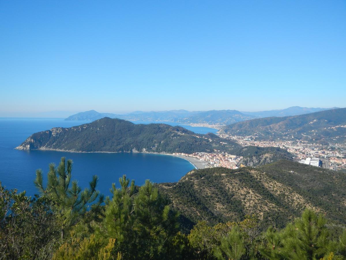 Hotel Miriam Sestri Levante Bagian luar foto